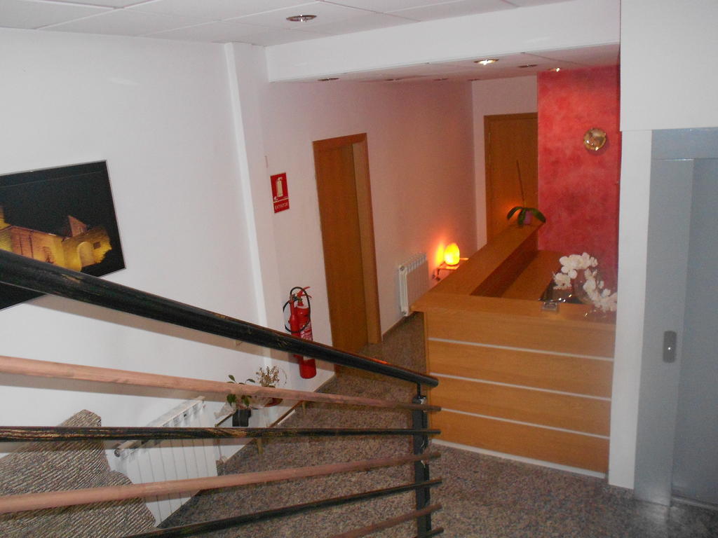 Hostal Ca La Irene Sant Vicens De Castellet Dış mekan fotoğraf